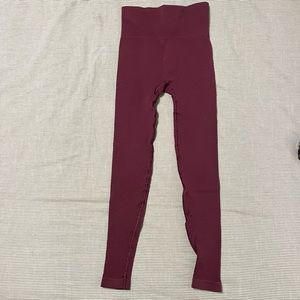 Balance athletica maroon size small leggings
